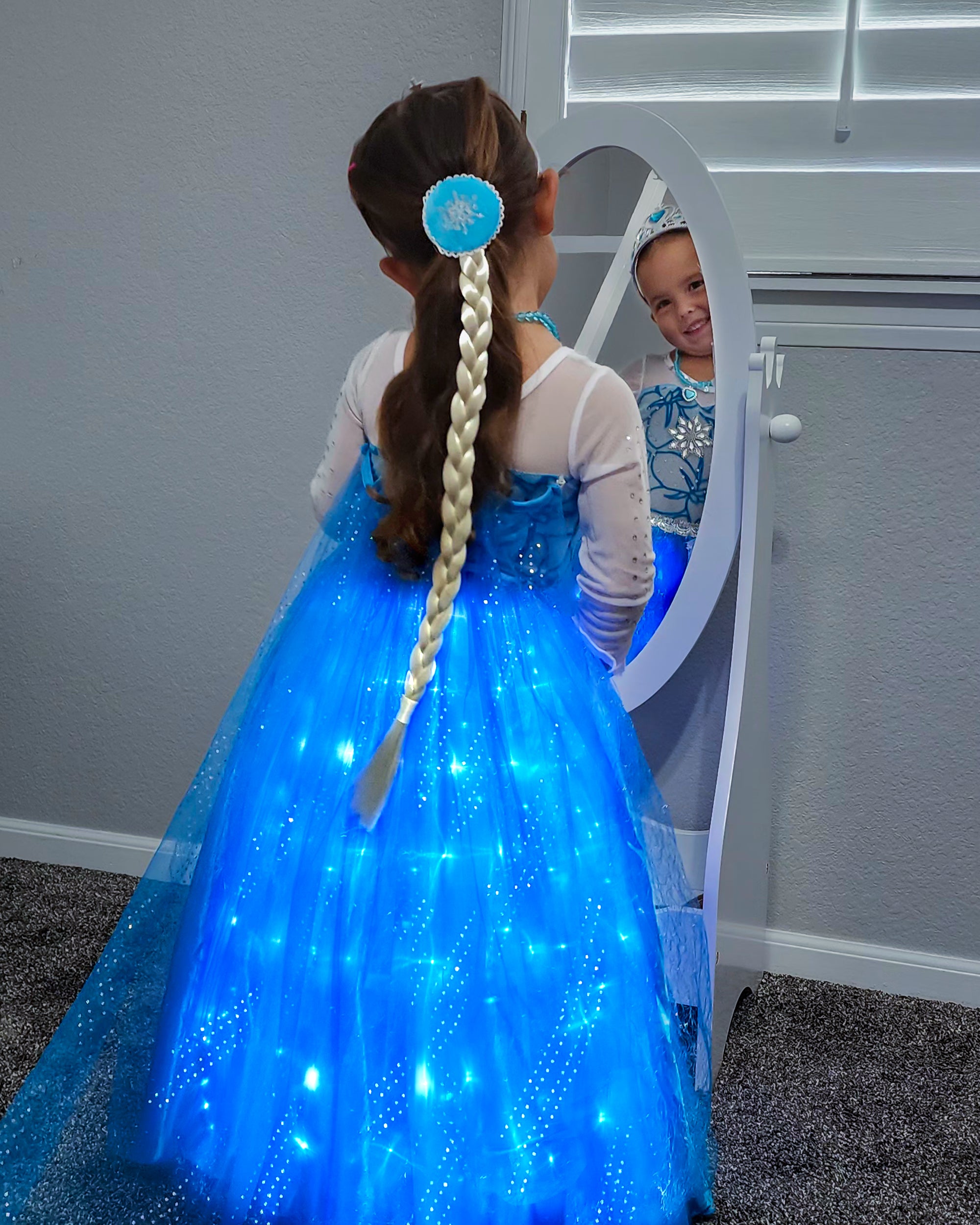 Glowing Snow Princess Costume for Girls – Light-Up Magical Dress (Ages 2-12)